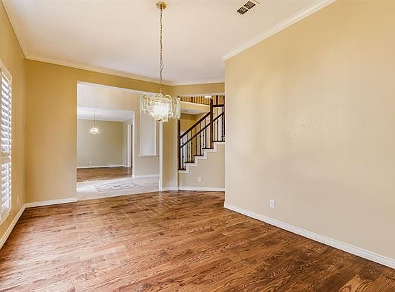 4th image of 1400 Charlotte Way