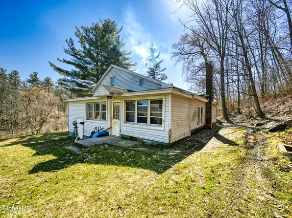 537 Enders Avenue, Howes Cave, NY 12092