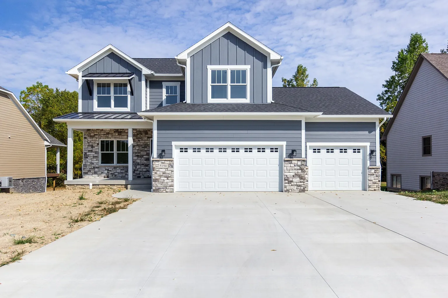 5194 Amelia Earhart Dr photo 1