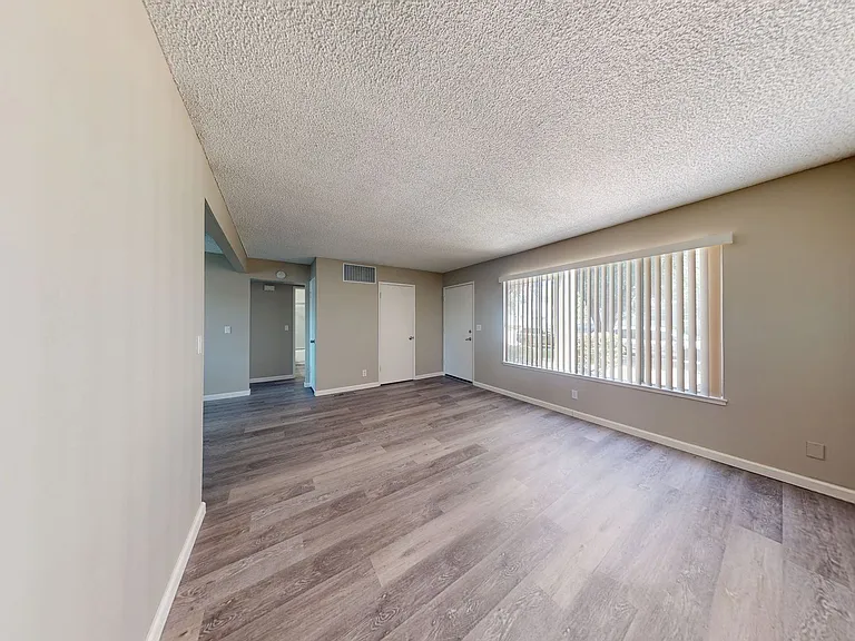 Hidden Glen Apartments — Photo 11