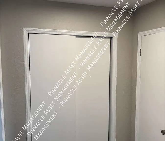 208 Valley View Ave #2 — Photo 16