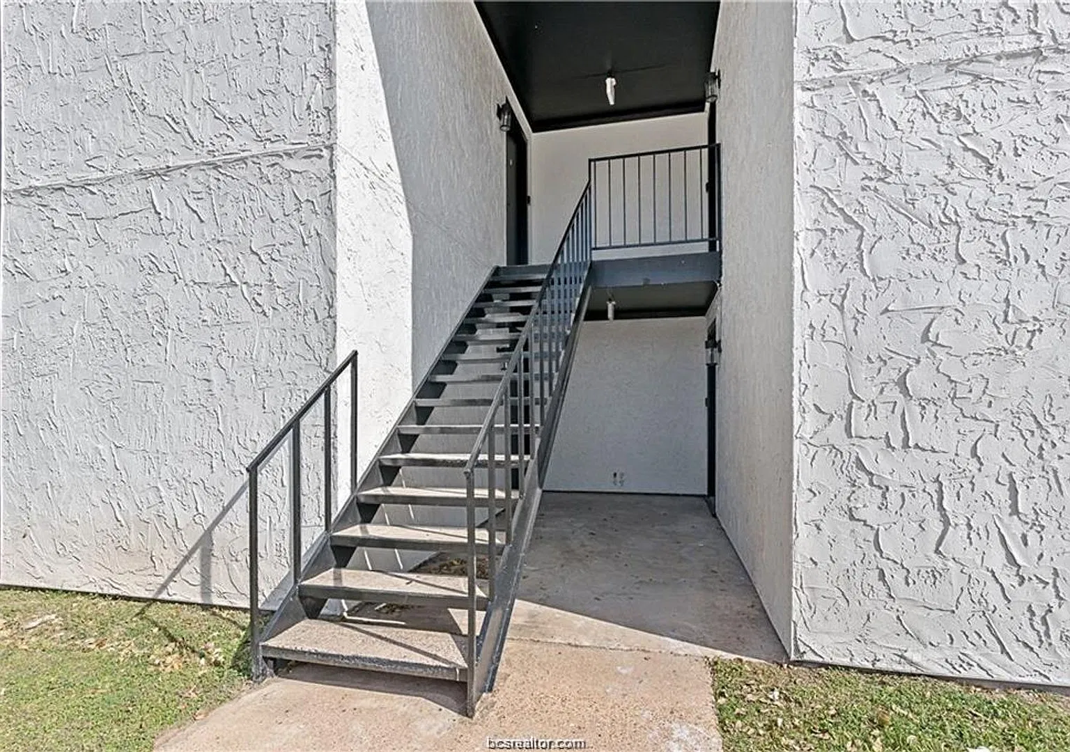 1503 Alpine Circle — Photo 4