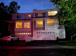 213 Park Rd, South Burlington, VT 05403