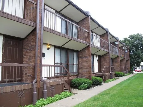 1978 Green Bay Rd, Highland Park, IL 60035