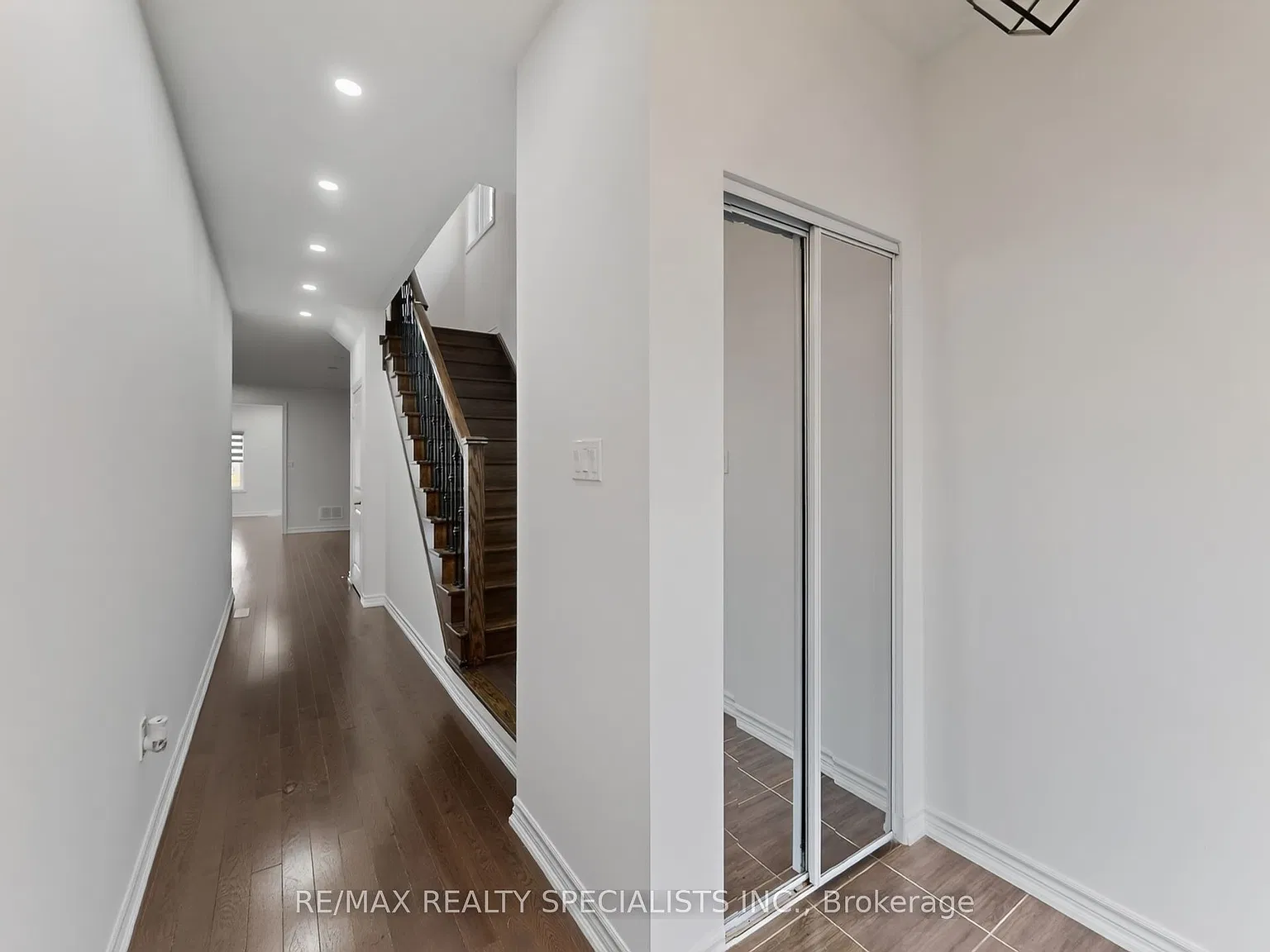 4 bed, $2,800 — Photo 3
