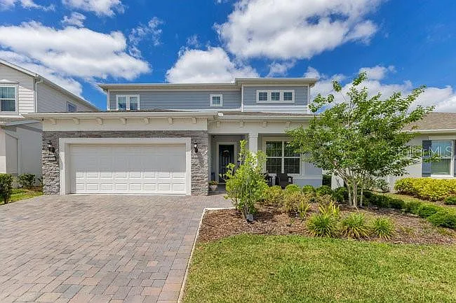 5 bed, 4.5 bath, 3561 sqft, $5,800 — Photo 1