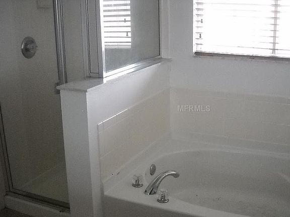 5th image of 2717 Portchester Ct