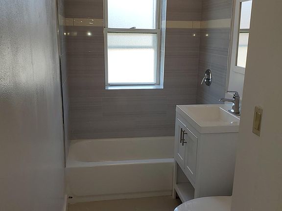 5th image of 3535 N Linder Ave #1N