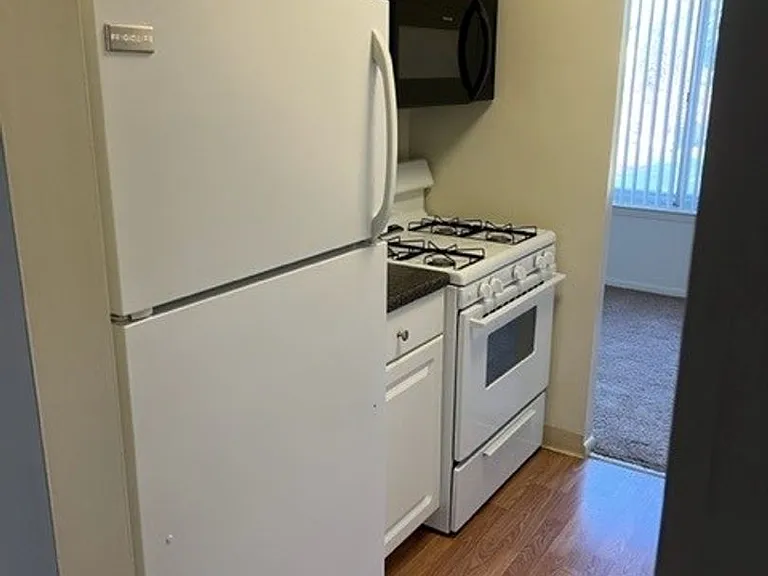 2132 Pennsylvania Ave — Photo 59
