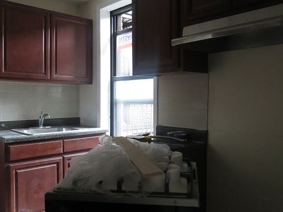 2nd image of 211 W 149th St APT 4G