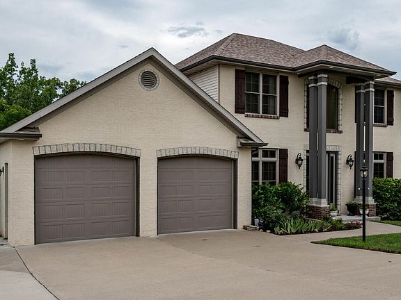 3rd image of 5504 Meriwether Dr