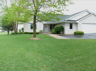 513 Waco Way, Poplar Grove, IL 61065