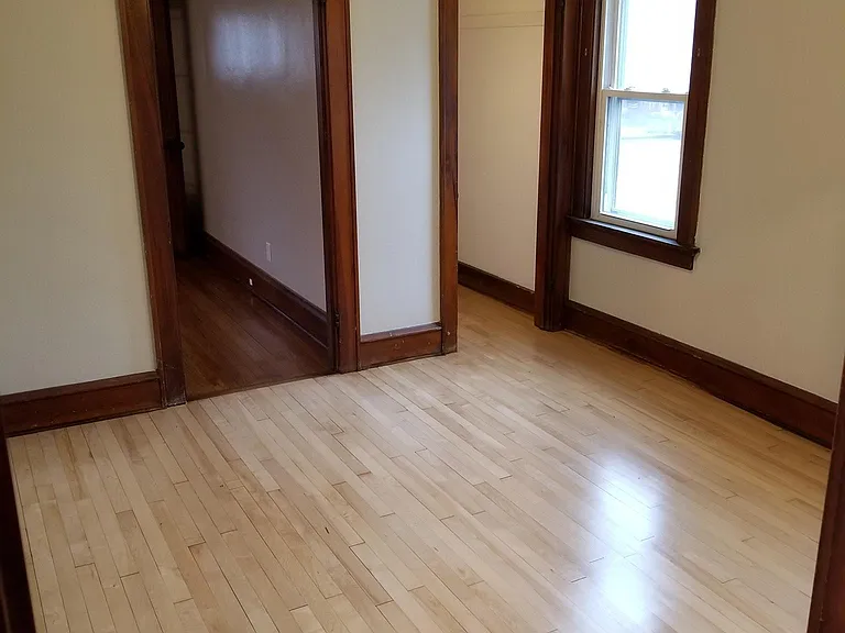 5719 W Vliet St — Photo 11