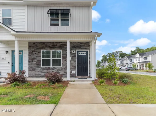 25 Catalina Circle, Swansboro, NC 28584