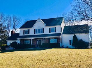 20 Brier Rd, Whitehouse Station, NJ 08889