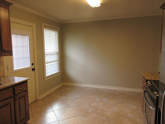 5th image of 4527 Steere Dr