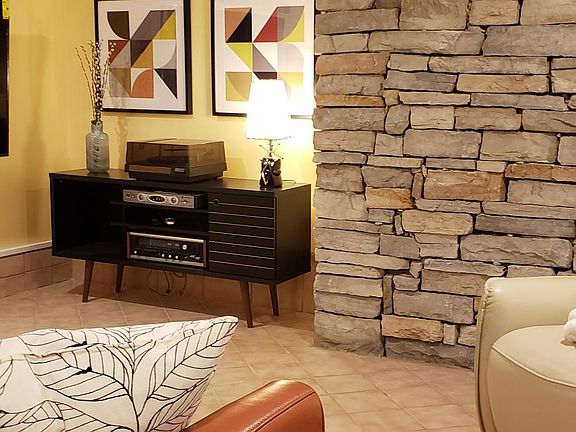 stone wall features