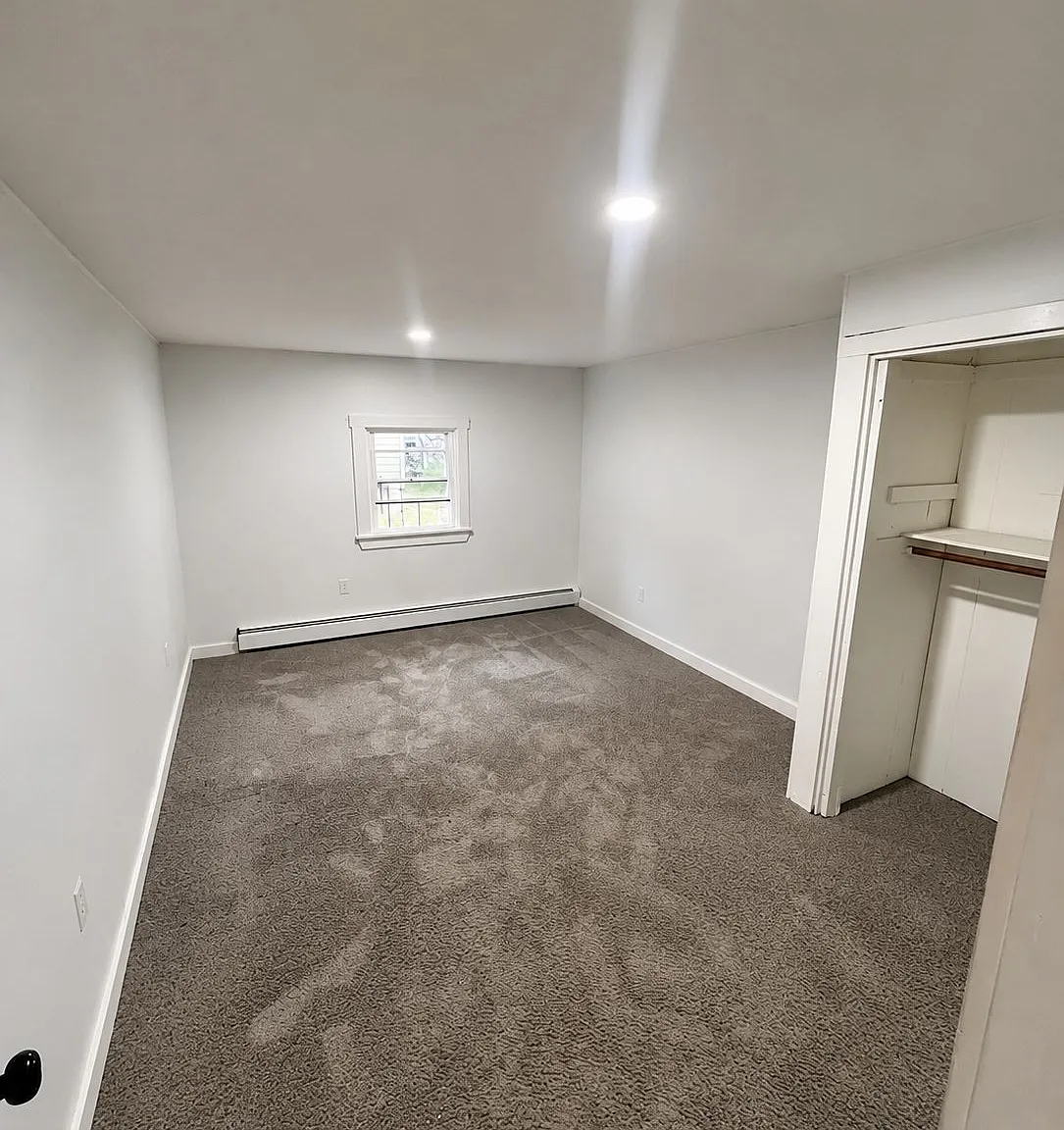 3 bed, 1000 sqft, $2,250 — Photo 4