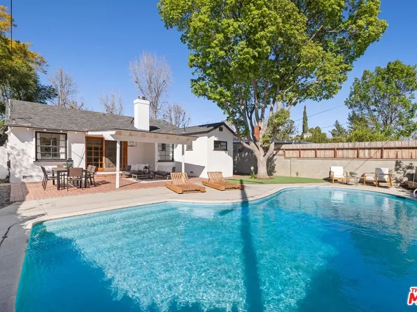 15016 Archwood St, Van Nuys, CA 91405