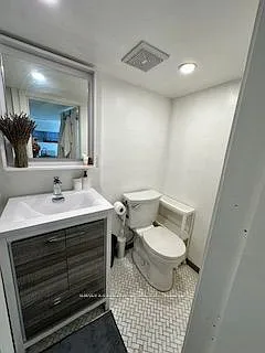 115 Northcliffe Blvd #LOWER — Photo 8