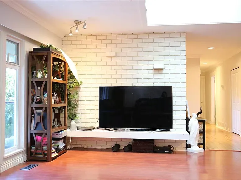 6789 Marine Dr — Photo 6