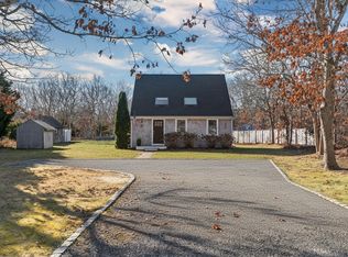60 Saddle Club Rd, Edgartown, MA 02539