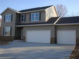 19220 Plainfield Dr, South Bend, IN 46637