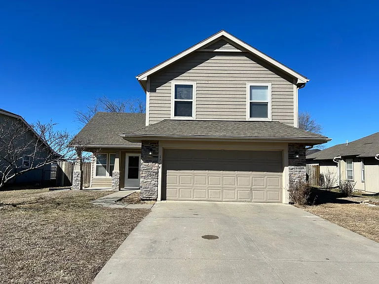 1744 Sutter Woods Rd — Photo 3