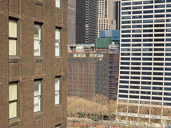 3rd image of 32 W 40th St APT 12B
