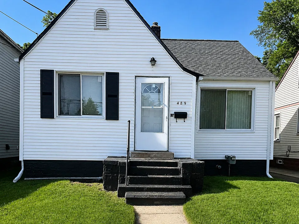489 Central Ave