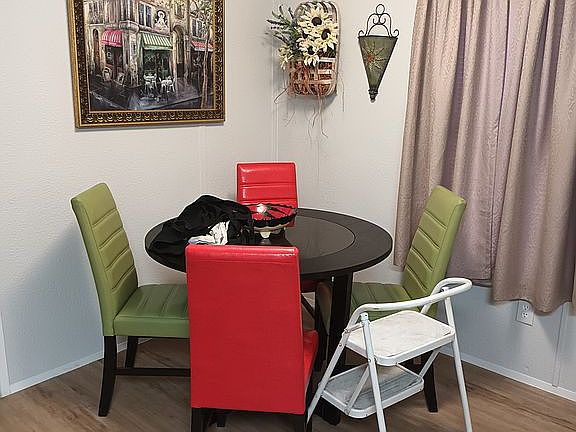 Breakfast nook