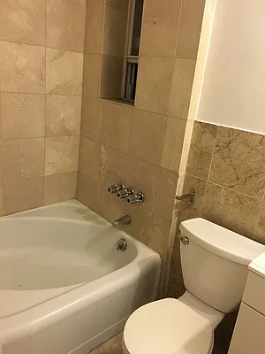 Rented by Sky Management | media 25