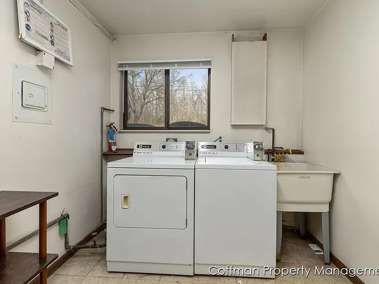 250 Four Mile Rd NW — Photo 22