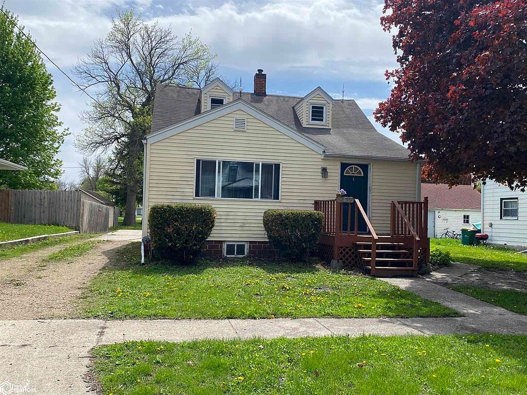 406 E Main St, Klemme, IA 50449 Zillow