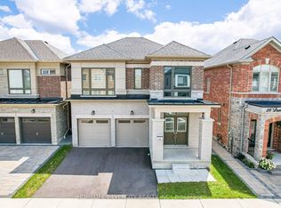 24 Dumaine St, Whitby, ON L1P0G8