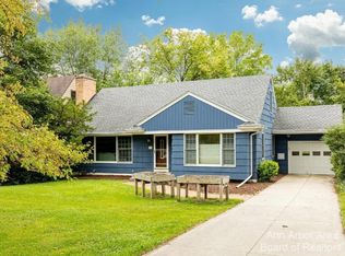 603 Sunset Rd, Ann Arbor, MI 48103