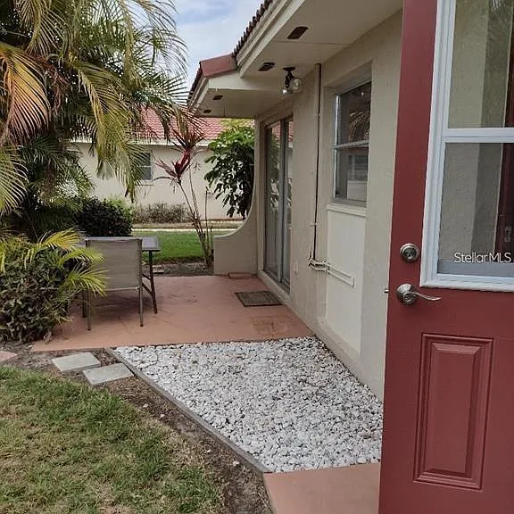 2121 Pueblo Cir #V-6 — Photo 14