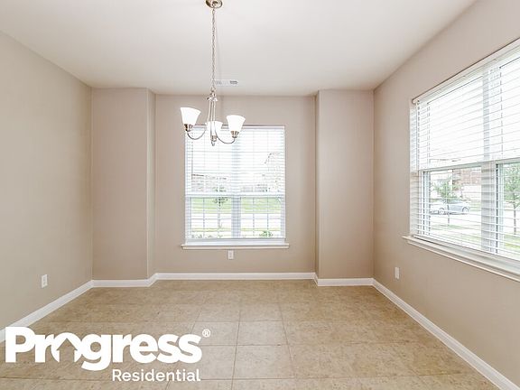 5th image of 4612 Beaver Creek Ave