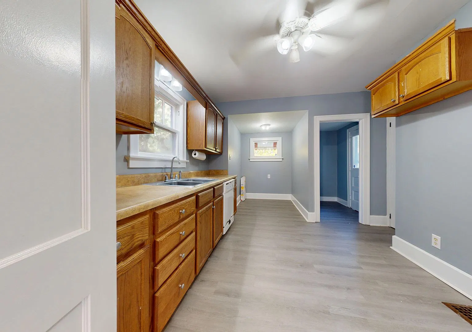 Mansfield-3 bedroom, near the park with garage — Photo 4