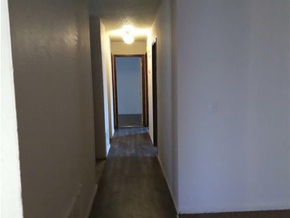 4th image of 4821 S Fairmont Ave