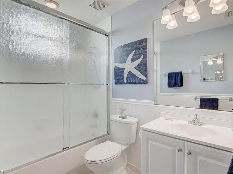 280 Robin Hood Cir #102 — Photo 9