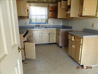 5th image of 3745 Churchplace Ave