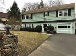 17 Old Saugatuck Rd, Norwalk, CT 06855