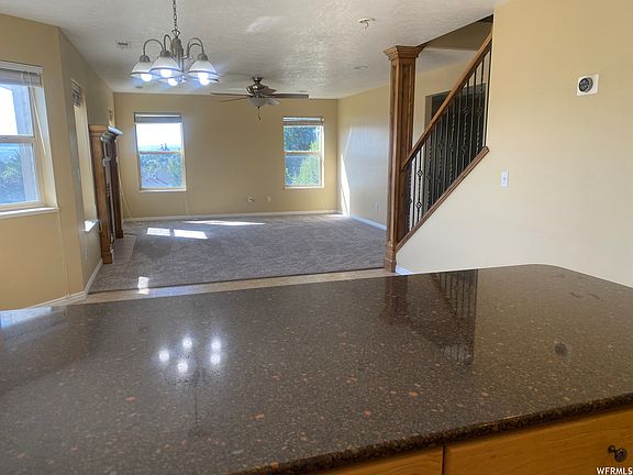 4th image of 83 Canterbury Cir