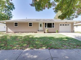 1511 Bunn St, Bloomington, IL