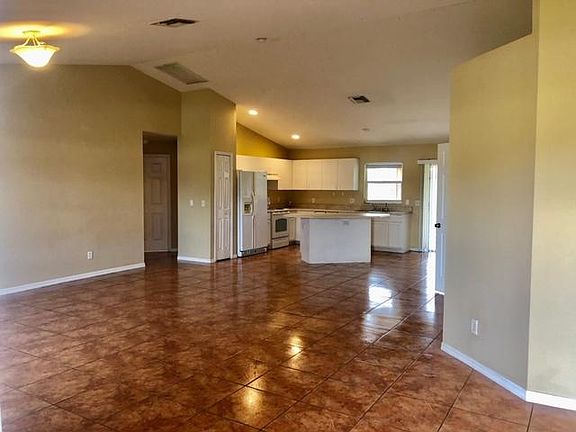 5th image of 4305 12th St W
