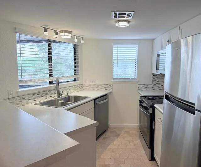 2500 Burleson Rd #713 — Photo 11