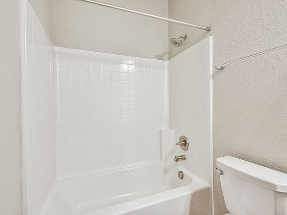 3rd image of 9800 Grosbeak Ln