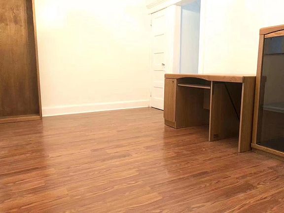 5th image of 8817 Eldert Ln