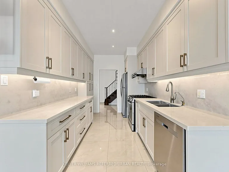 45 Cameo Dr — Photo 13